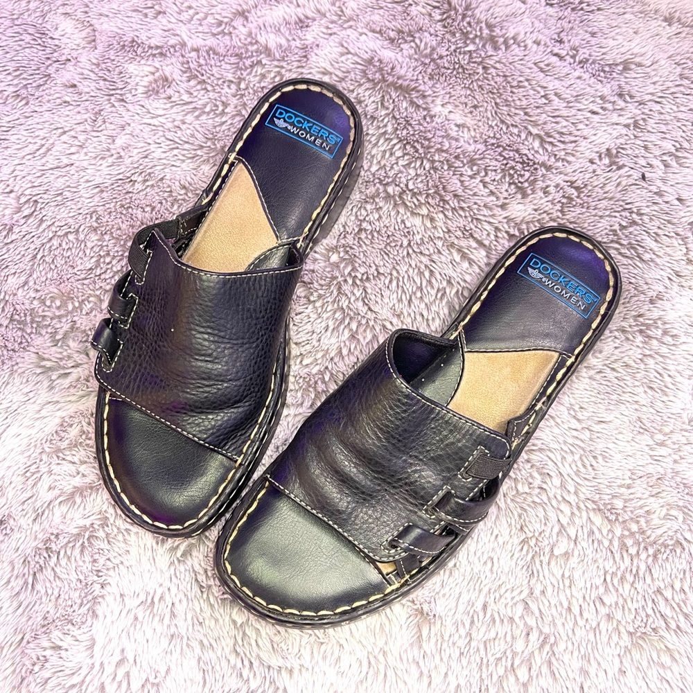 Women’s Dockers